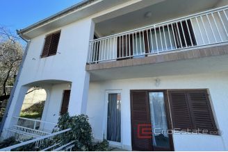 018 2036 06 island ciovo house with sea view for sale