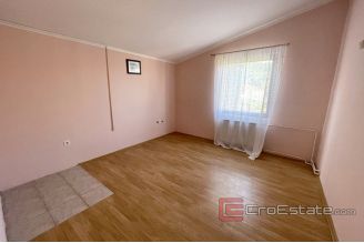 018 2036 06 island ciovo house with sea view for sale