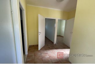 018 2036 06 island ciovo house with sea view for sale