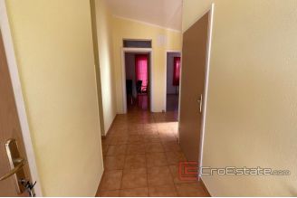 018 2036 06 island ciovo house with sea view for sale