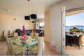 015 2036 08 island ciovo modern apartment for sale