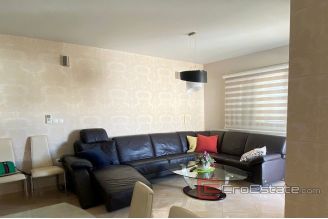 015 2036 08 island ciovo modern apartment for sale