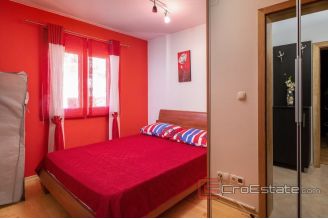 015 2036 08 island ciovo modern apartment for sale