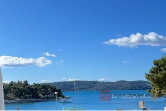 015 2036 08 island ciovo modern apartment for sale