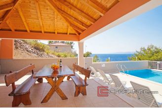 17 2013 125 Korcula house by the sea for sale