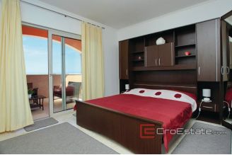 17 2013 125 Korcula house by the sea for sale