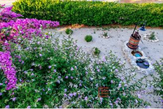 20 5071 30 Korcula house seafront for sale