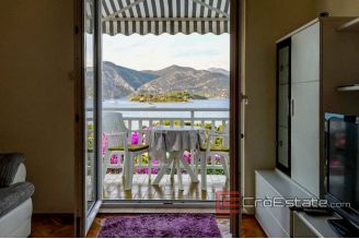 20 5071 30 Korcula house seafront for sale