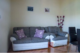 20 5071 30 Korcula house seafront for sale