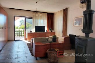 019 2029 32 vodice apartment house near sea for sale