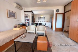 019 2029 32 vodice apartment house near sea for sale