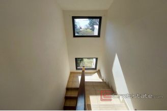 019 2029 32 vodice apartment house near sea for sale