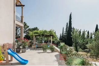 020 2026 80 Dubrovnik luxury villa with panoramic sea view for sale