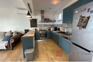 014 2030 17 Omis apartment with sea view for sale