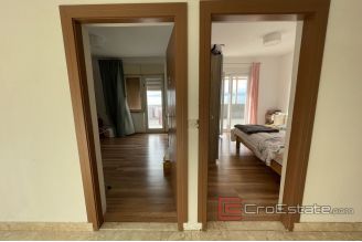 014 2030 17 Omis apartment with sea view for sale