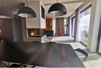 019 2042 01 near omis modern vila with sea view for sale