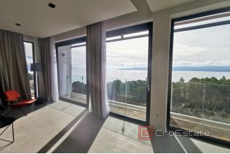 019 2042 01 near omis modern vila with sea view for sale