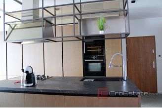 019 2042 01 near omis modern vila with sea view for sale