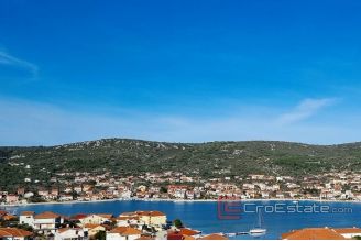 017 2041 04 near trogir house with sea view for sale
