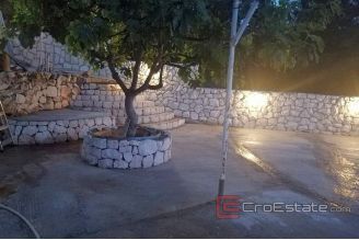 017 2041 04 near trogir house with sea view for sale