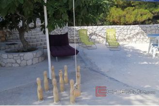 017 2041 04 near trogir house with sea view for sale