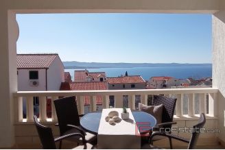 016 2037 06 Brac semi detached house with sea view for sale