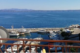 017 2036 10  near makarska house first row to the sea for sale