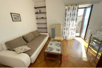 017 2036 10  near makarska house first row to the sea for sale
