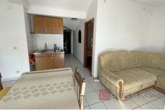 017 2036 10  near makarska house first row to the sea for sale