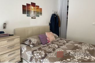 005 2035 18 Split Manus studio apartment for sale