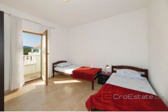 015 2039 05 near marina house with sea view for sale