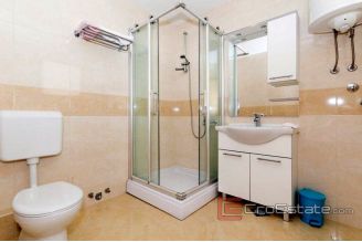 015 2039 05 near marina house with sea view for sale