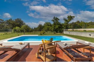 015 2037 07 Sibenik modern house with pool for sale