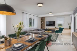 015 2037 07 Sibenik modern house with pool for sale