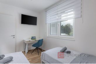 015 2037 07 Sibenik modern house with pool for sale