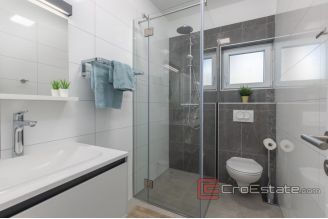 015 2037 07 Sibenik modern house with pool for sale