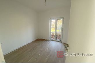 008 2043 02 Zadar apartment in new building with pool for sale