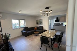 013 2043 03 Zadar duplex apartment with a roof terrace for sale