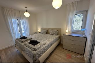 013 2043 03 Zadar duplex apartment with a roof terrace for sale