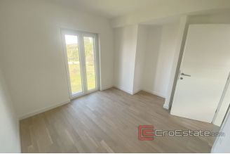 006 2043 04 Zadar penthouse with open sea view for sale