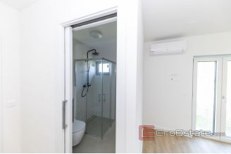 006 2043 04 Zadar penthouse with open sea view for sale