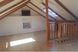 007 2037 08a Kastela apartment with sea view for sale