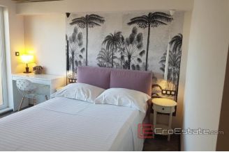013 2018 182 Pag house mini hotel for sale