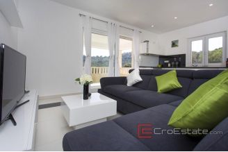 009 2040 05 island brac villa with sea view for sale
