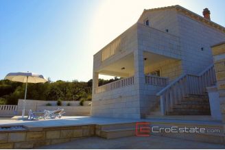 009 2040 05 island brac villa with sea view for sale