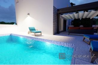 006 2039 06 island vir luxury villa with pool for sale