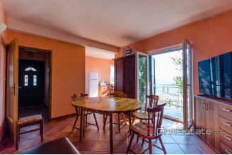 17 2011 97 Omis area semi detached house sea view for sale1