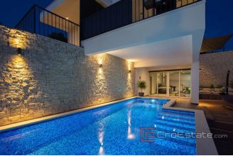 019 2026 83 Ciovo luxury villa with panoramic view for sale