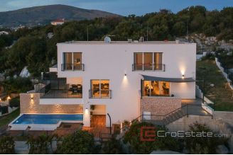 019 2026 83 Ciovo luxury villa with panoramic view for sale