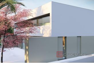 007 5077 30 Sibenik newly built villa with pool for sale